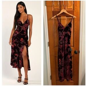 NWT Lulu’s Divine Allure Burgundy Floral Burnout Velvet Midi Dress - S